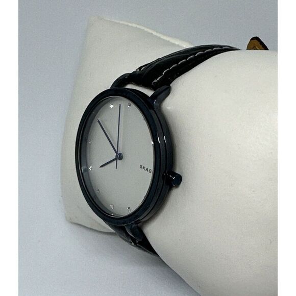 Skagen Hagen SKW2579 Women\'s Black Leather Analog Dial Quartz Wrist Watch HME187